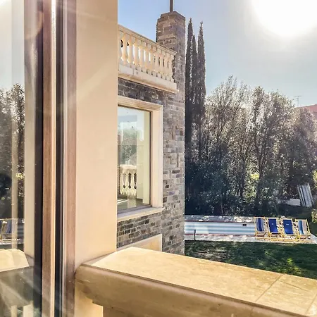Da Ilaria Primo Piano Di Con Piscina E Parcheggio *