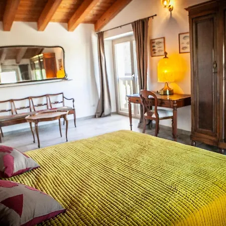 Da Ilaria Primo Piano Di Con Piscina E Parcheggio Grosseto